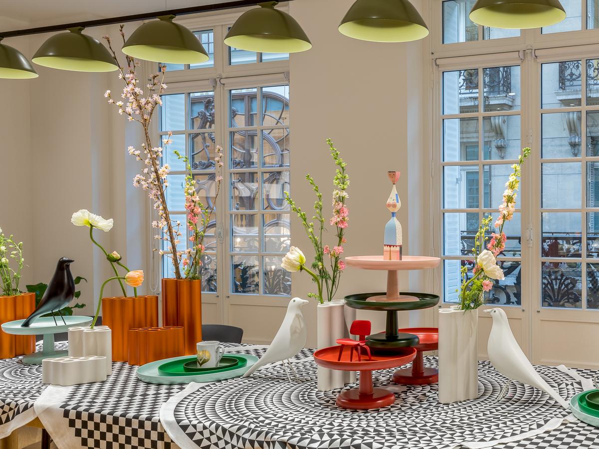 开云（中国） - 附件|花器|办公家具|设计师家具|云朵花瓶